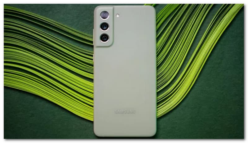 Samsung Galaxy S21 FE Phone